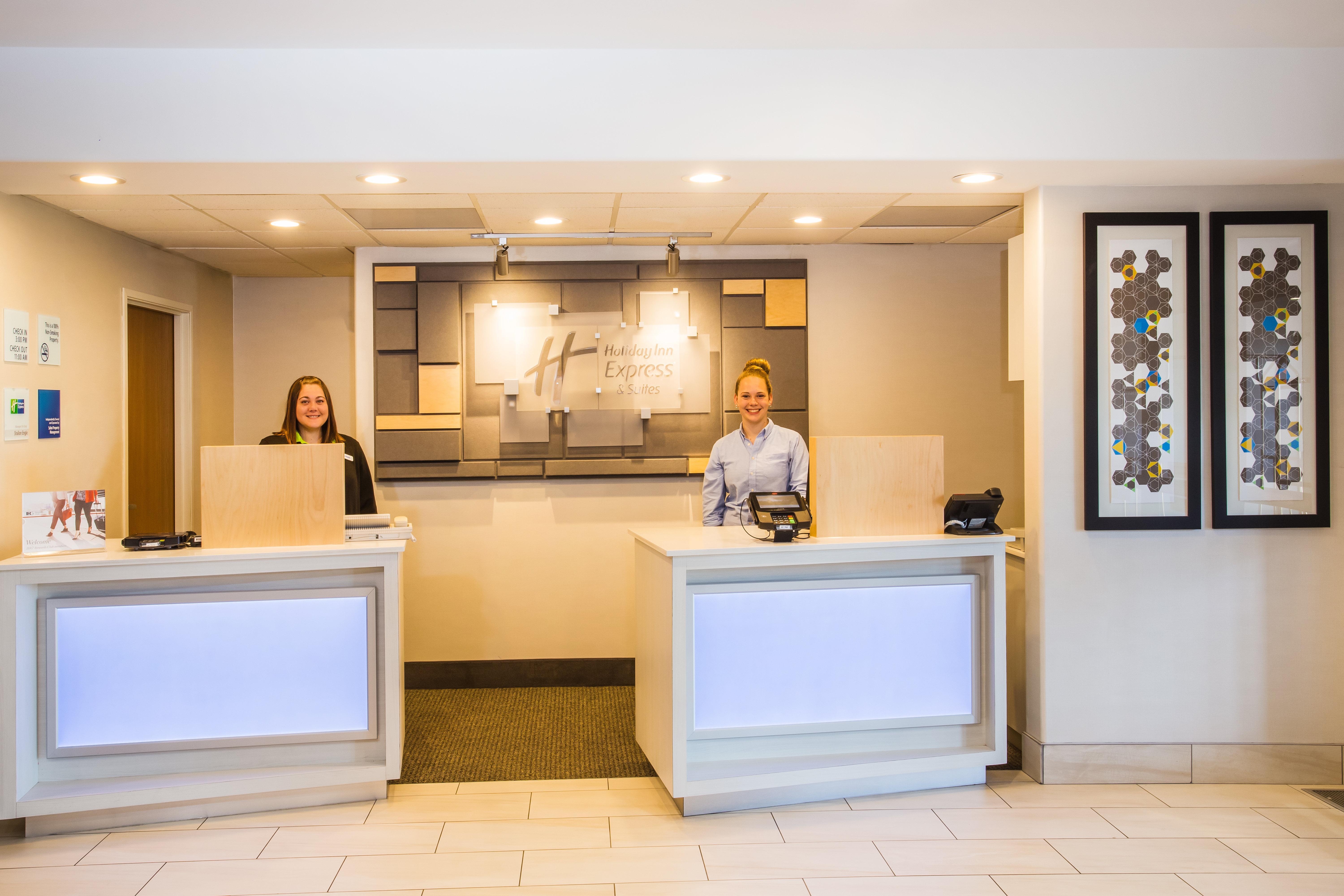 Holiday Inn Express Hotel & Suites Cedar City By Ihg Exteriör bild