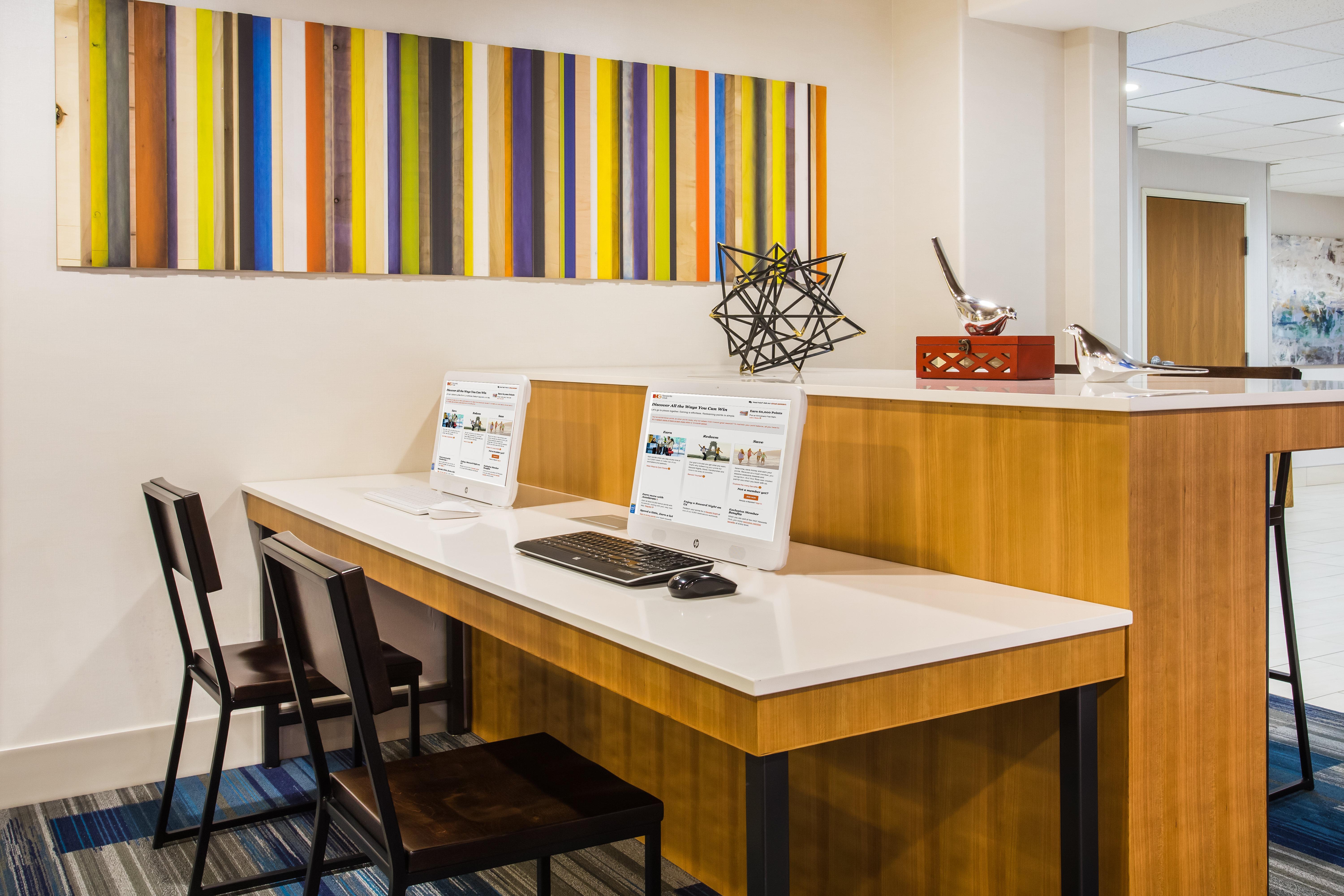 Holiday Inn Express Hotel & Suites Cedar City By Ihg Exteriör bild